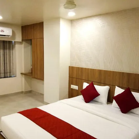 Hotel Imperial Vasai Exterior photo